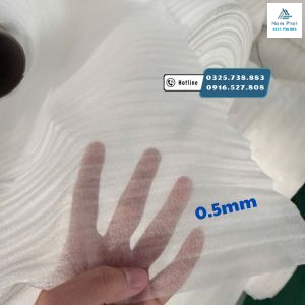 Cuộn Xốp Pe Foam 0.5mm boc hàng 